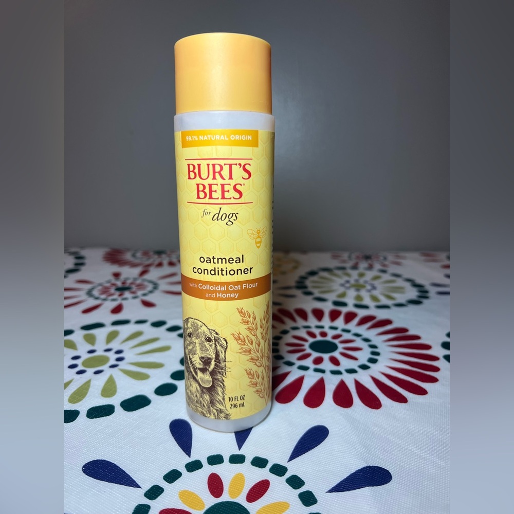 Burt's Bees Oatmeal Dog Conditioner with Colloidal Oat Flour and Honey, 10oz.